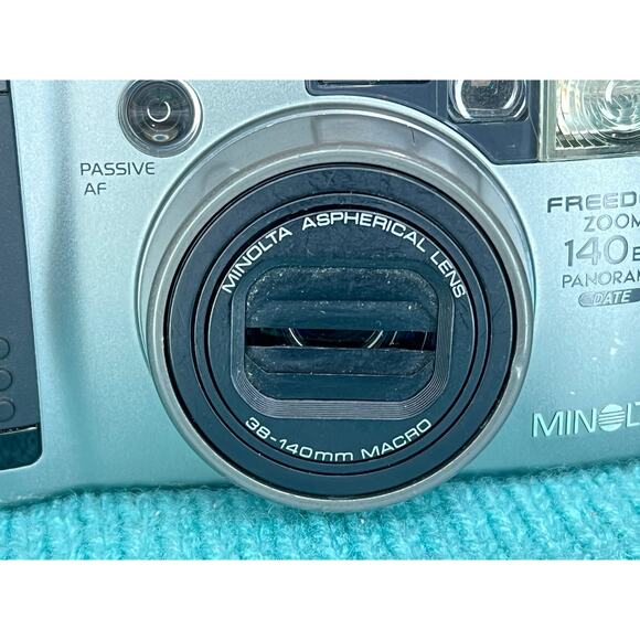 Minolta Freedom zoom 140 Panorama Date 35mm camera - Picture 2 of 13
